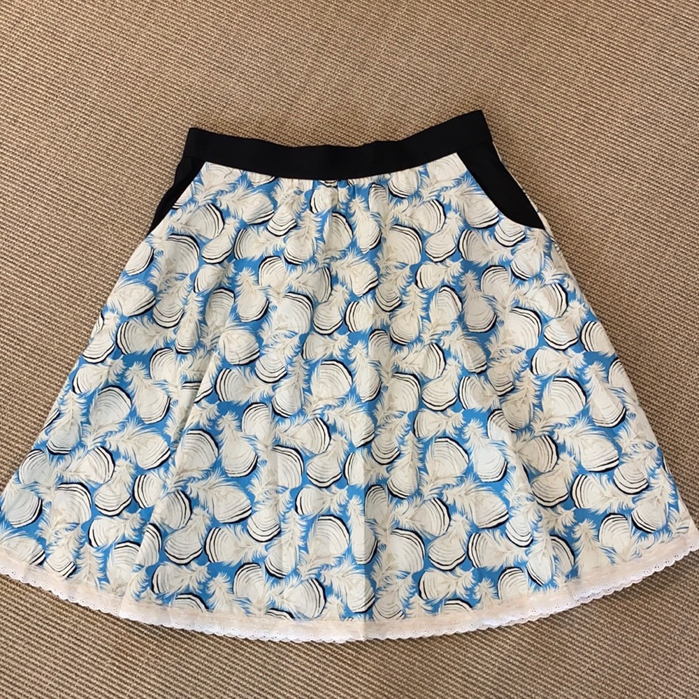 Summer Skirt in a Feather Print Fabric Size M